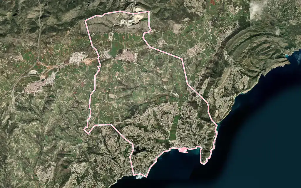 Vista satélite de Teulada con su contorno administrativo