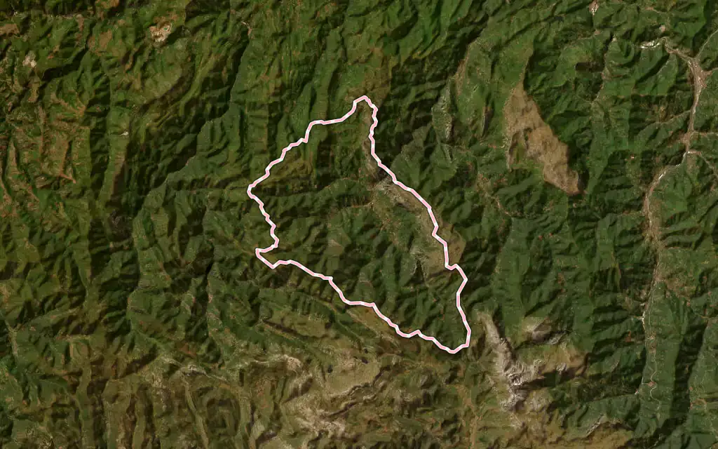 Vista satélite de Teverga con su contorno administrativo