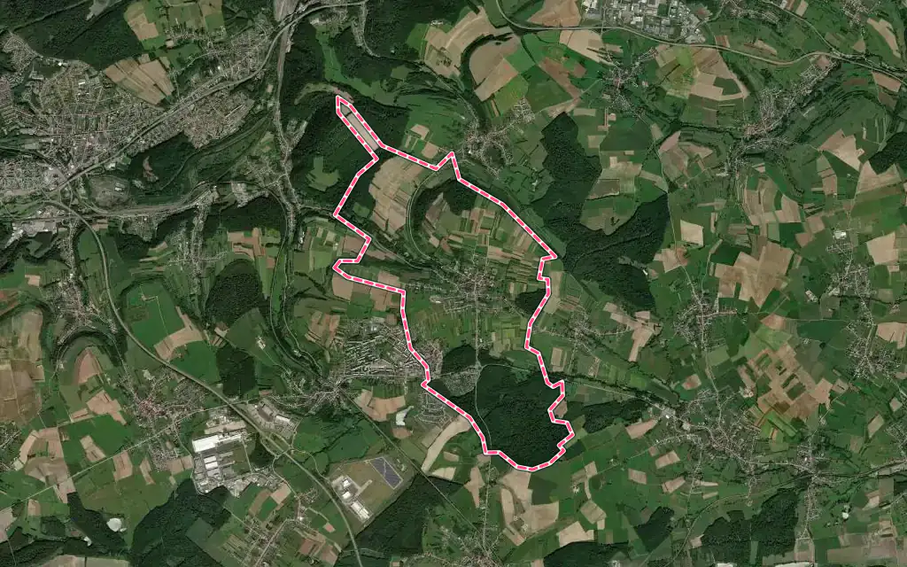 Vue satellite de Théding avec ses contours administratifs
