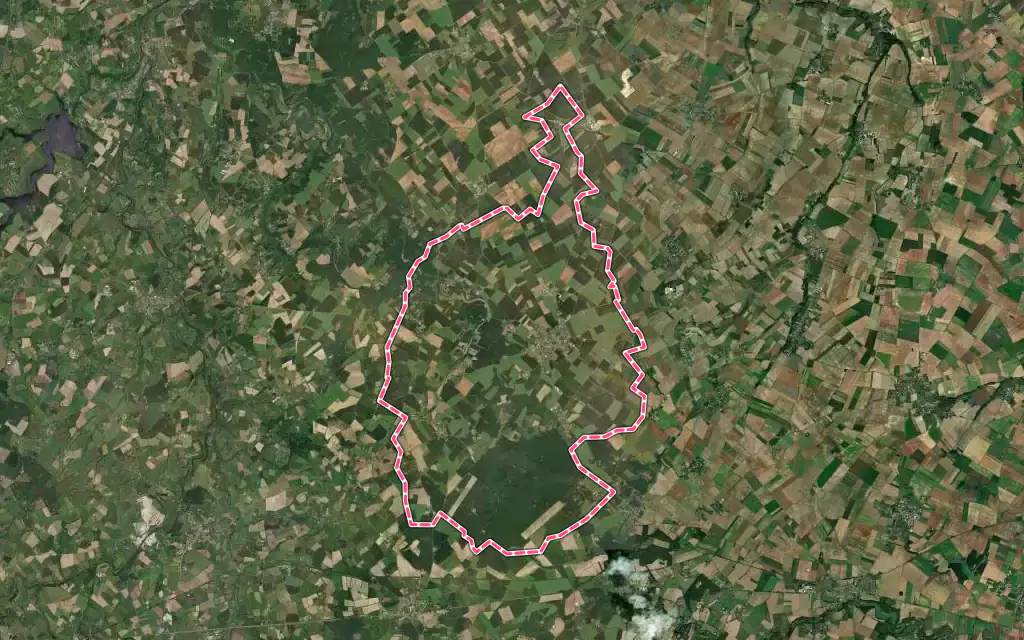 Vue satellite de Thénezay avec ses contours administratifs