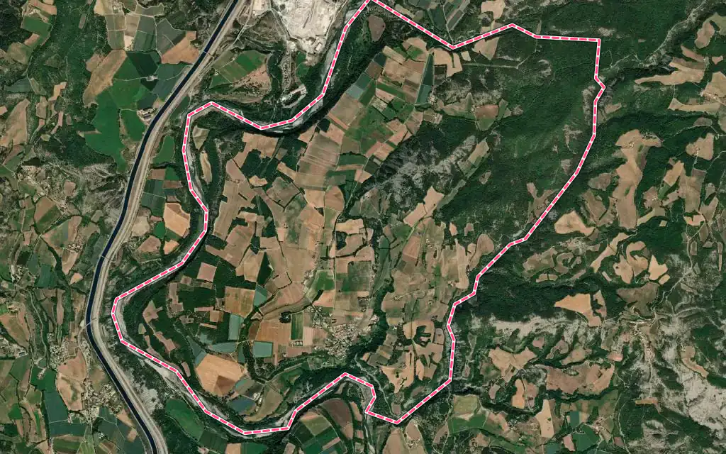 Vue satellite de Thèze avec ses contours administratifs