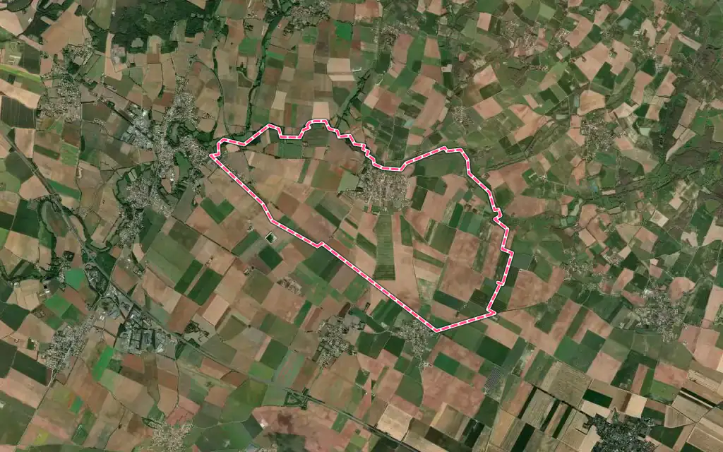 Vue satellite de Thiré avec ses contours administratifs