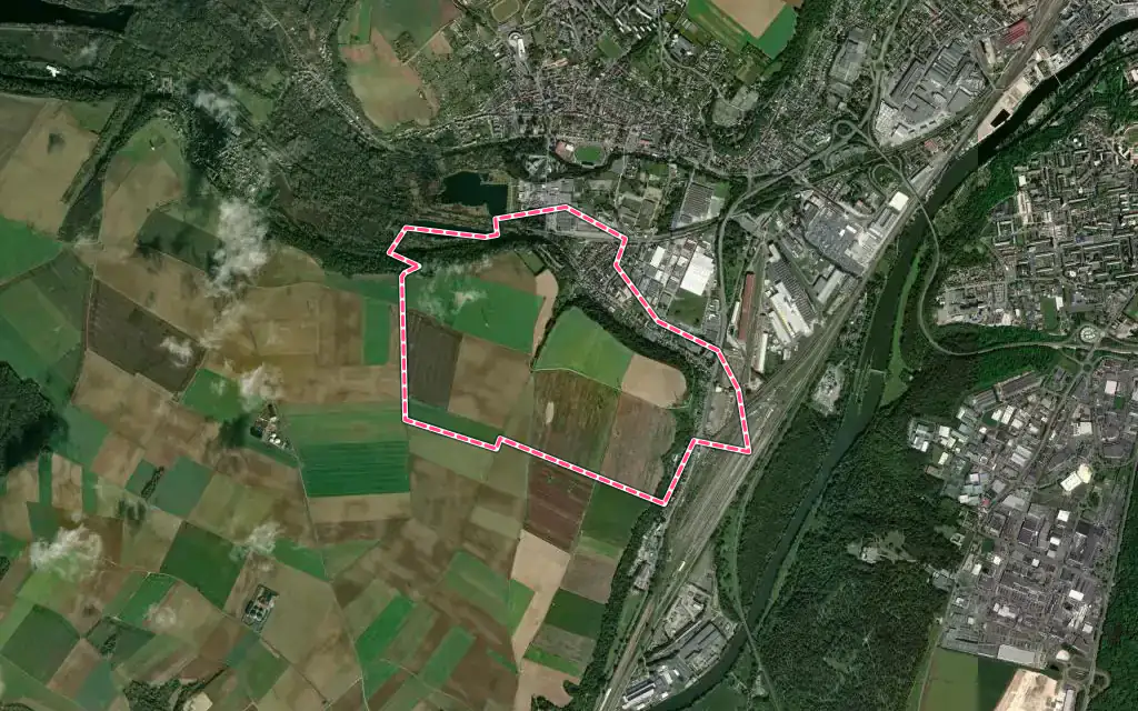 Vue satellite de Thiverny avec ses contours administratifs