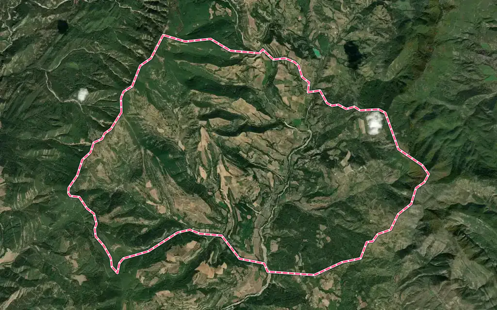 Vue satellite de Thoard avec ses contours administratifs
