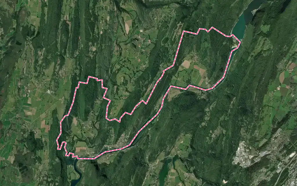 Vue satellite de Thoirette-Coisia avec ses contours administratifs