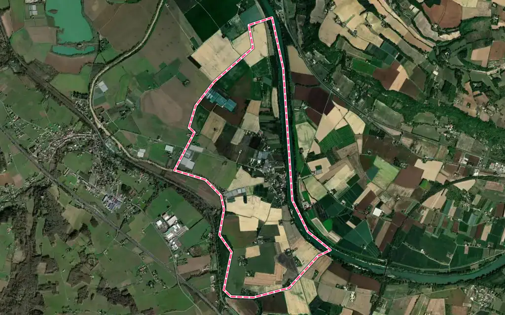Vue satellite de Thouars-sur-Garonne avec ses contours administratifs