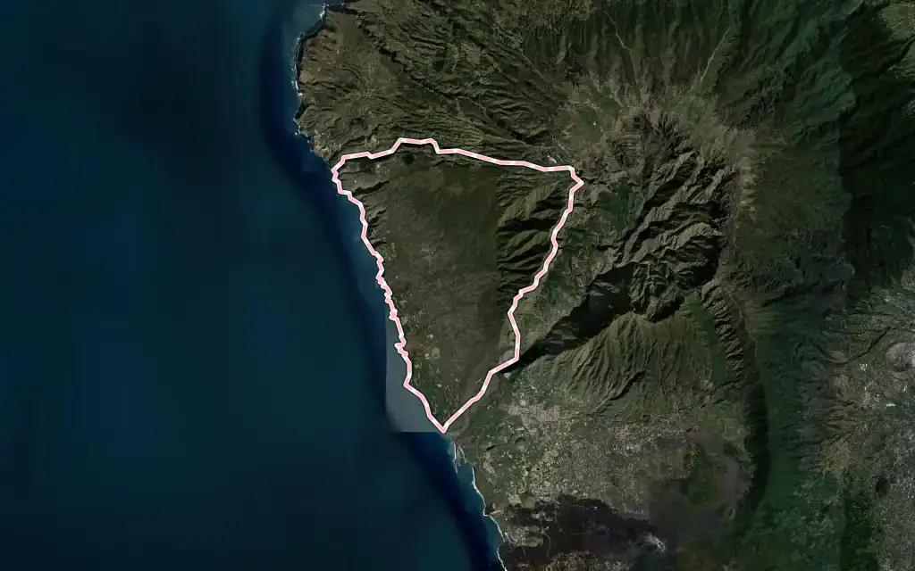 Vista satélite de Tijarafe con su contorno administrativo