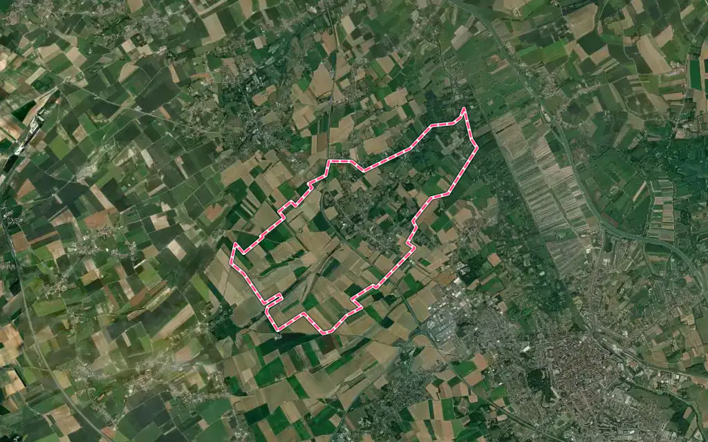 Vue satellite de Tilques avec ses contours administratifs
