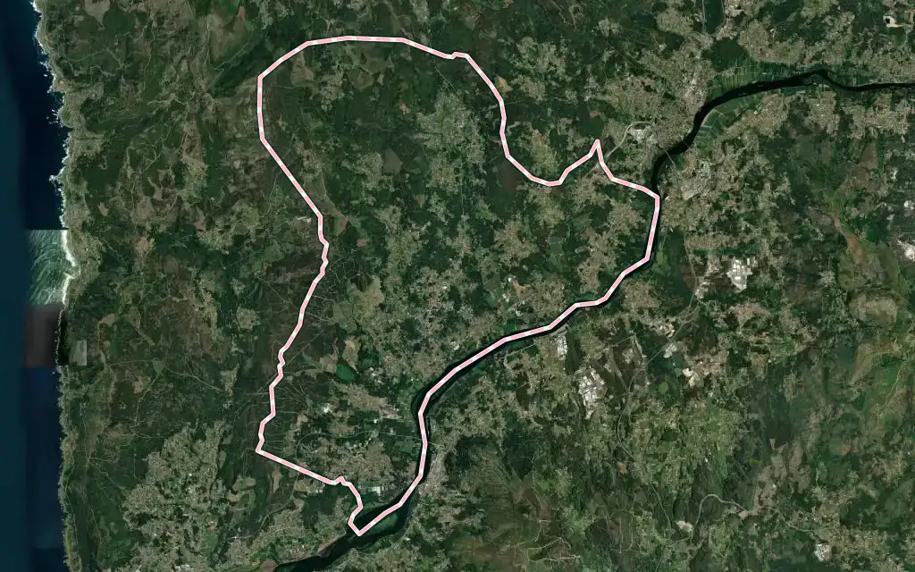 Vista satélite de Tomiño con su contorno administrativo