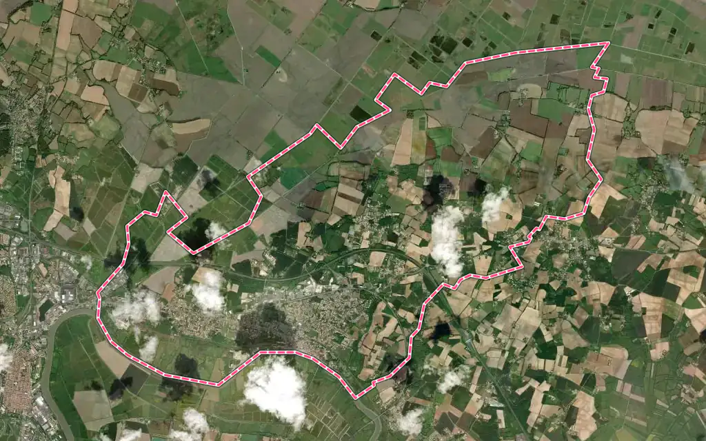 Vue satellite de Tonnay-Charente avec ses contours administratifs