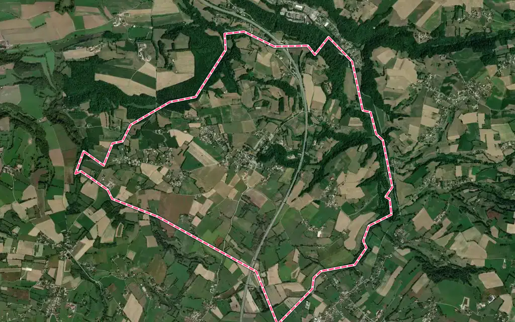 Vue satellite de Torchefelon avec ses contours administratifs