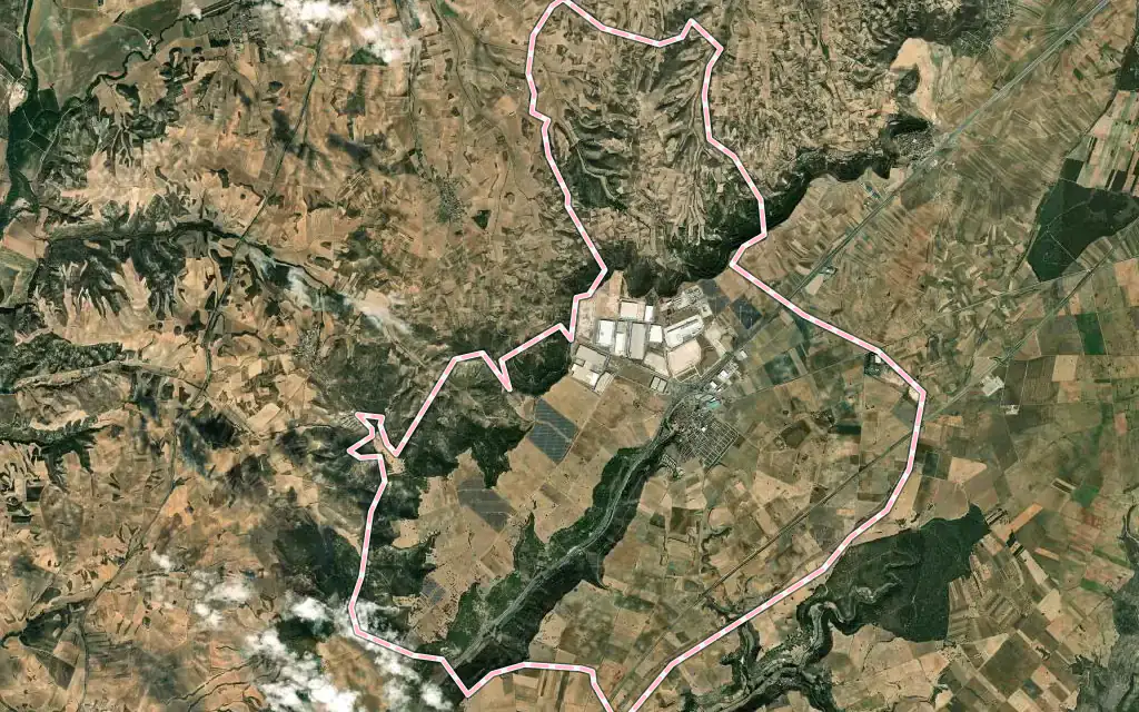 Vista satélite de Torija con su contorno administrativo