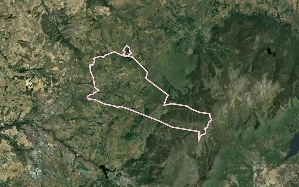 Vista satélite de Torrecaballeros con su contorno administrativo