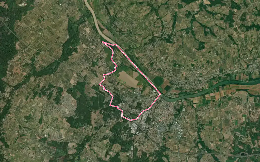 Vue satellite de Toulenne avec ses contours administratifs