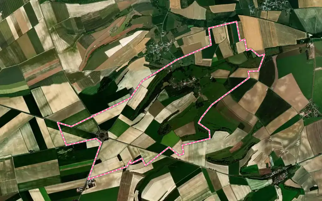 Vue satellite de Tourcelles-Chaumont avec ses contours administratifs