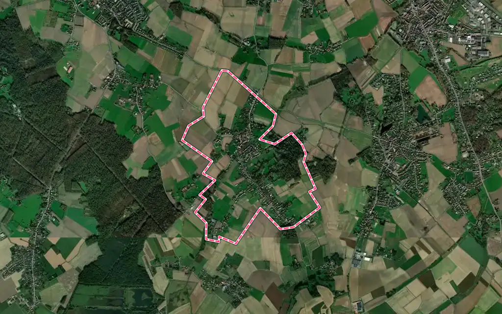 Vue satellite de Tourmignies avec ses contours administratifs