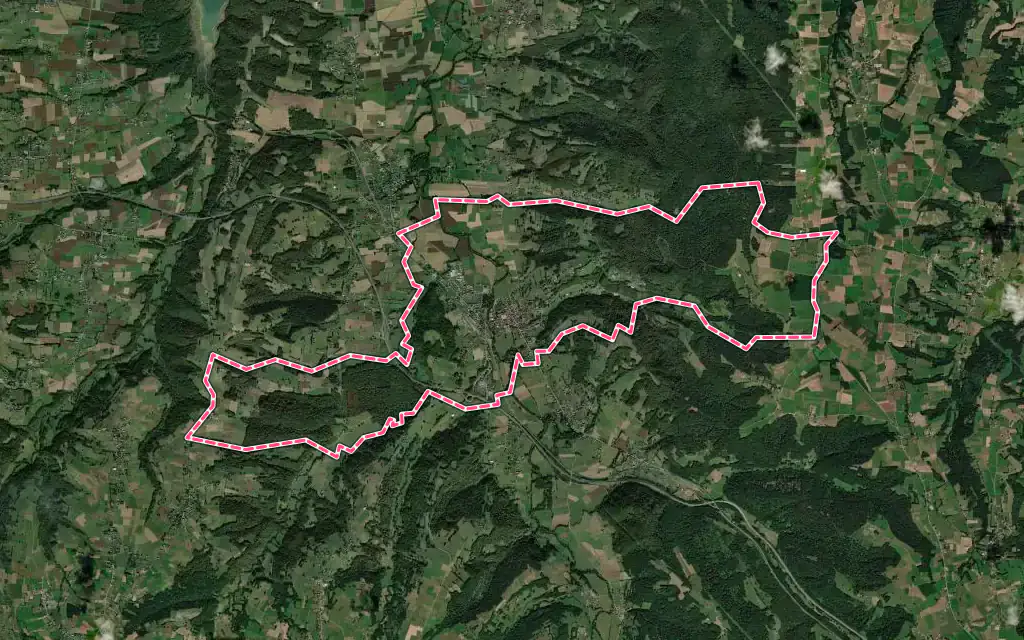 Vue satellite de Tournay avec ses contours administratifs