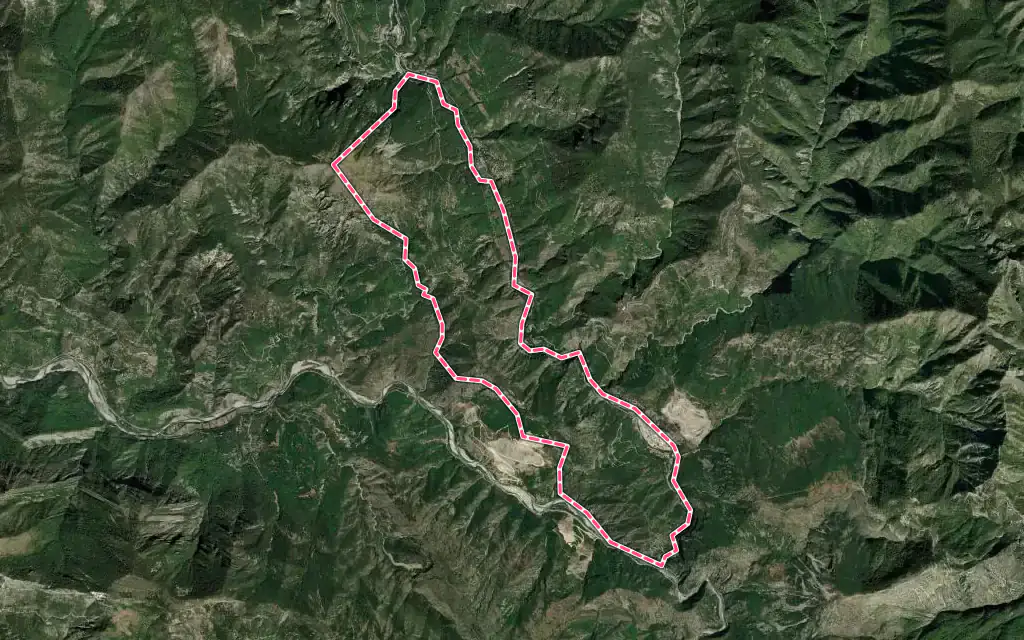Vue satellite de Tournefort avec ses contours administratifs