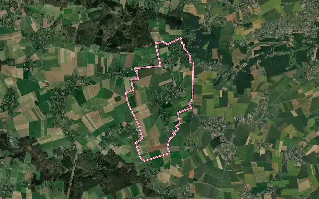 Vue satellite de Tourville-la-Campagne avec ses contours administratifs