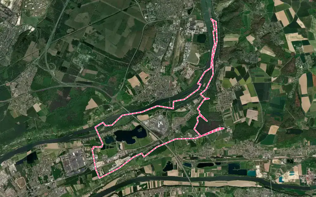 Vue satellite de Tourville-la-Rivière avec ses contours administratifs