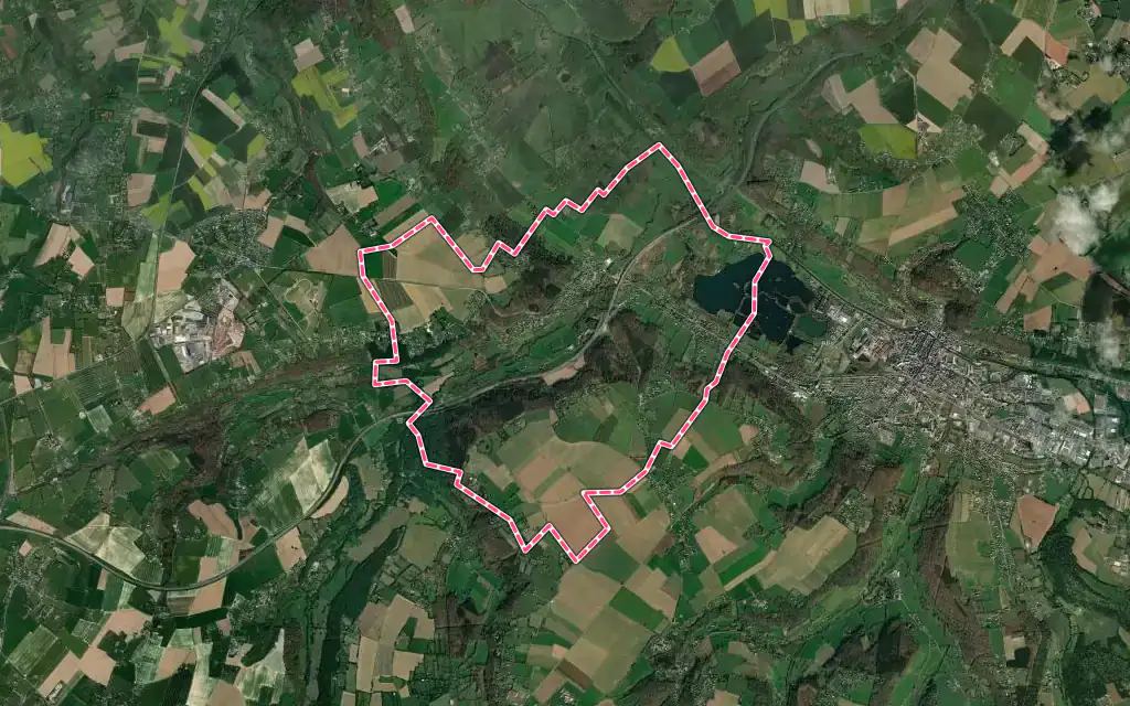 Vue satellite de Toutainville avec ses contours administratifs