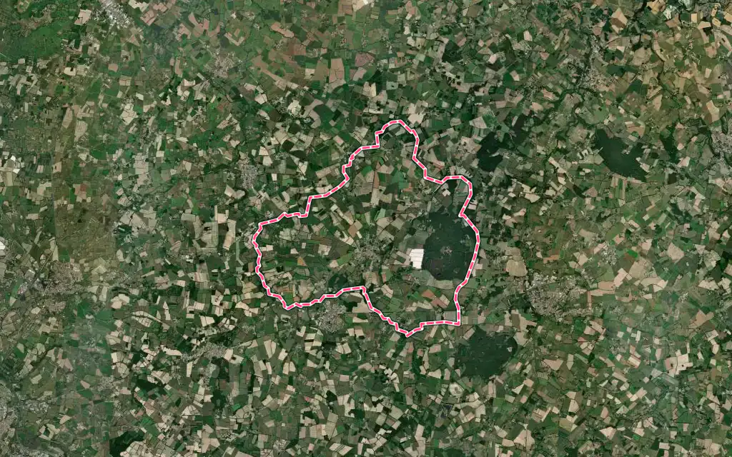 Vue satellite de Touvois avec ses contours administratifs