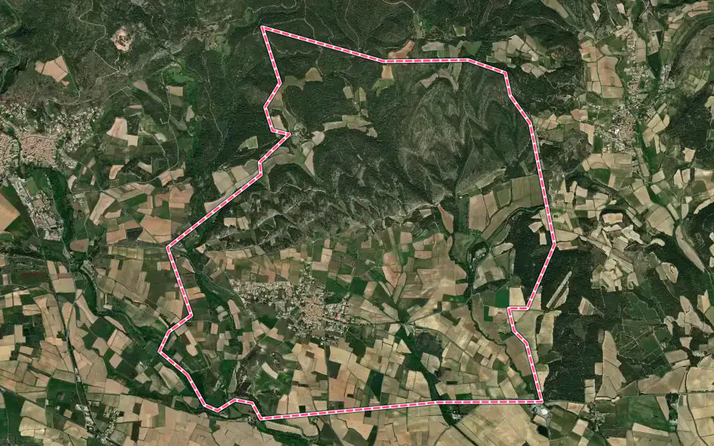 Vue satellite de Trausse avec ses contours administratifs