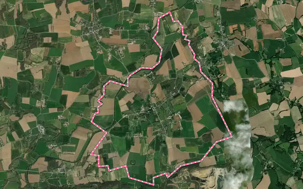 Vue satellite de Tréfumel avec ses contours administratifs