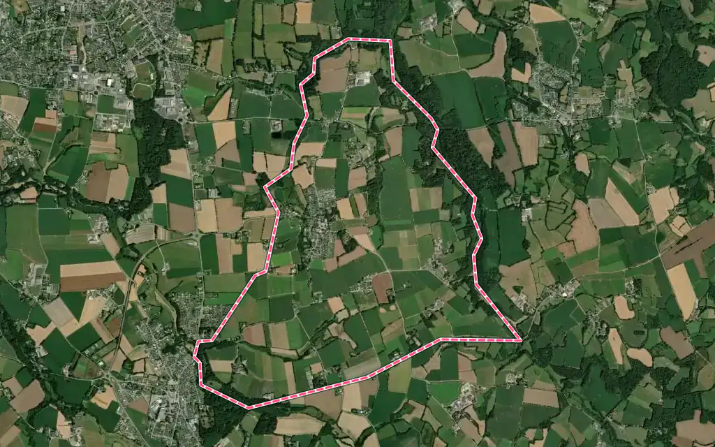 Vue satellite de Trégarantec avec ses contours administratifs