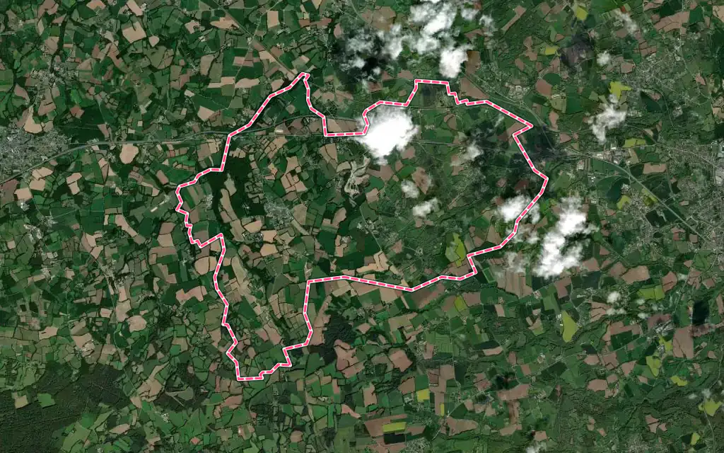 Vue satellite de Tréglamus avec ses contours administratifs