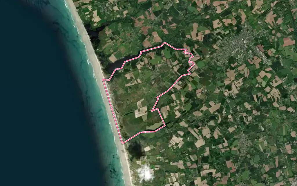 Vue satellite de Tréguennec avec ses contours administratifs