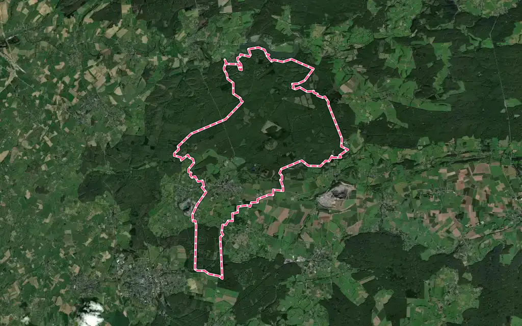 Vue satellite de Trélon avec ses contours administratifs