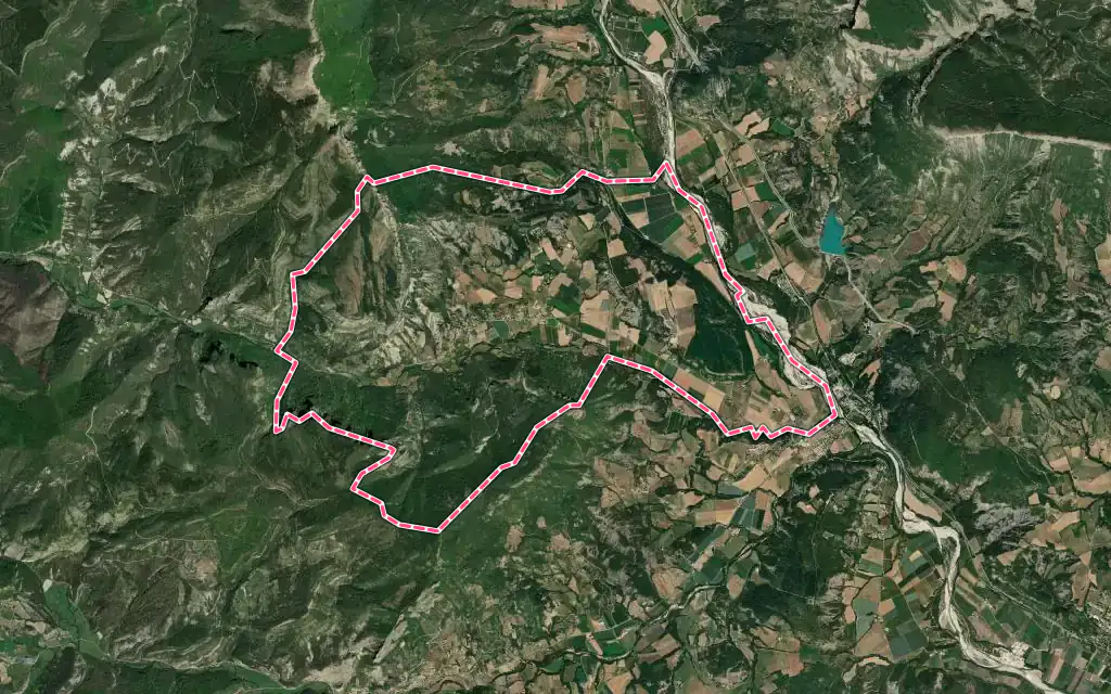 Vue satellite de Trescléoux avec ses contours administratifs