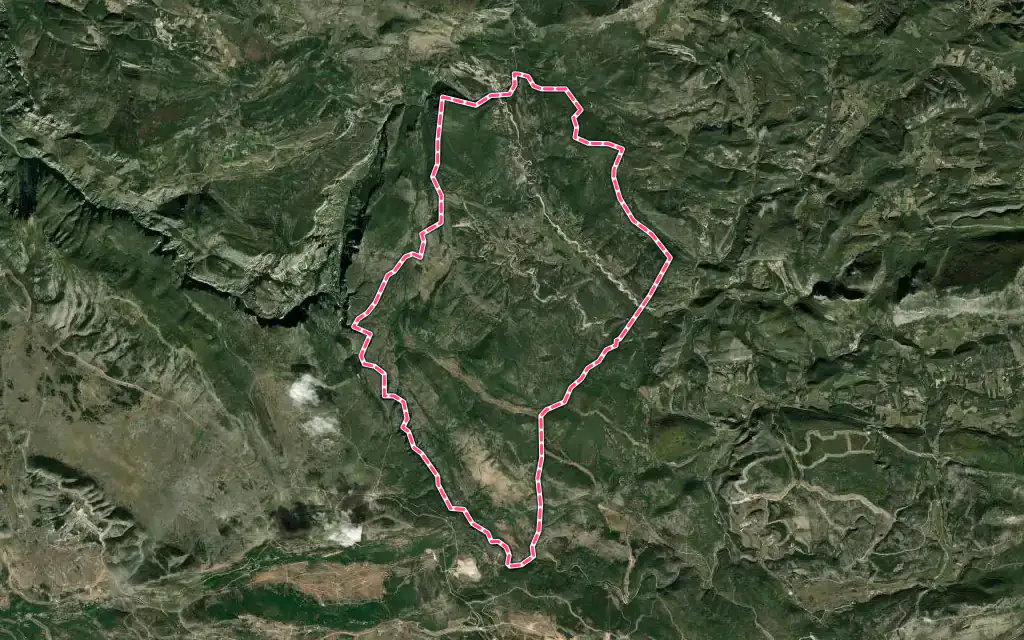 Vue satellite de Trigance avec ses contours administratifs