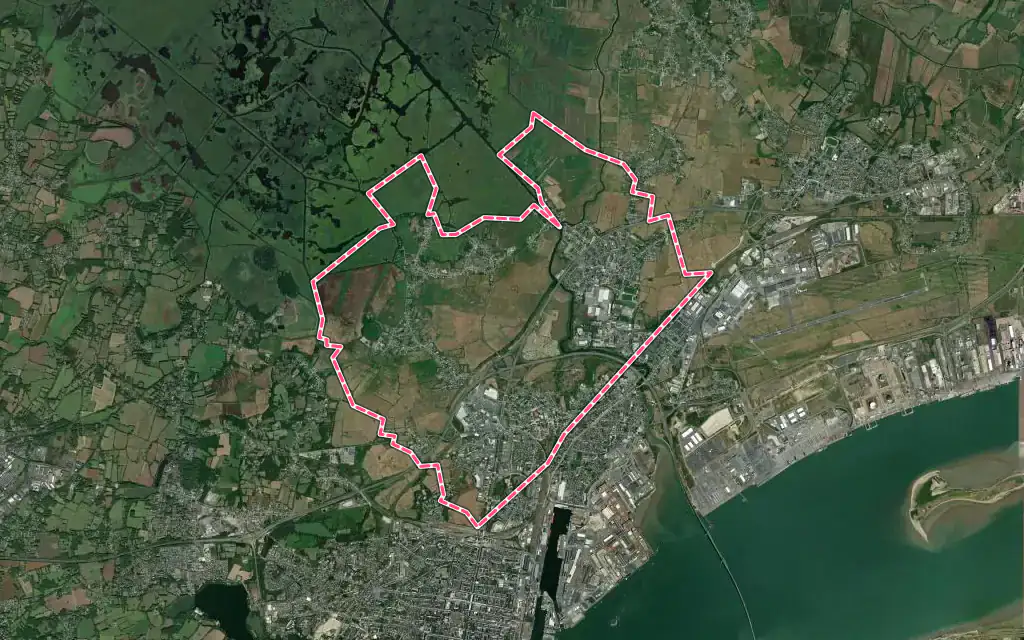 Vue satellite de Trignac avec ses contours administratifs