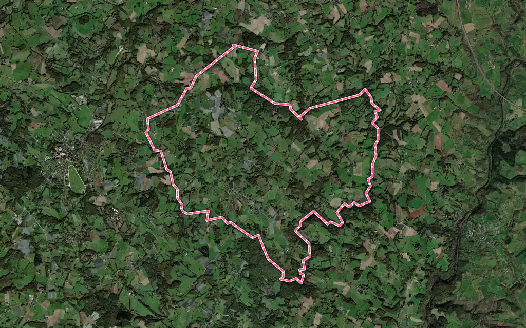 Vue satellite de Troche avec ses contours administratifs