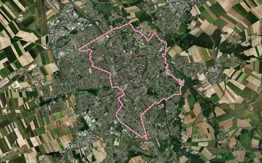 Vue satellite de Troyes avec ses contours administratifs