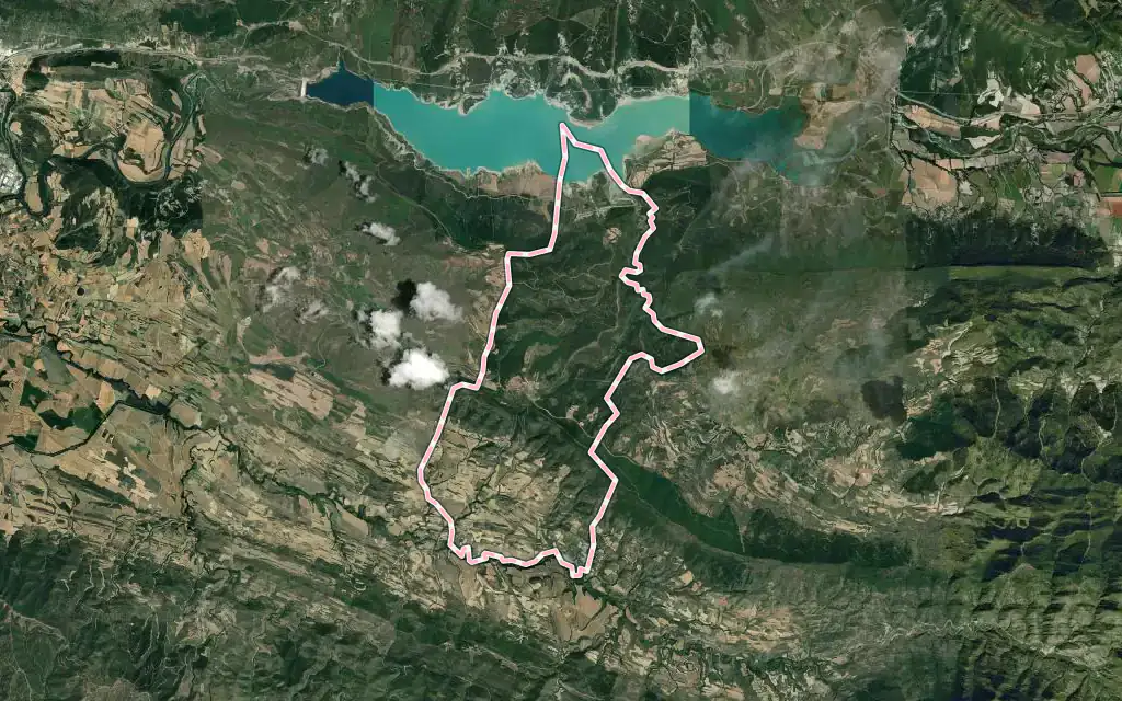 Vista satélite de Urriés con su contorno administrativo