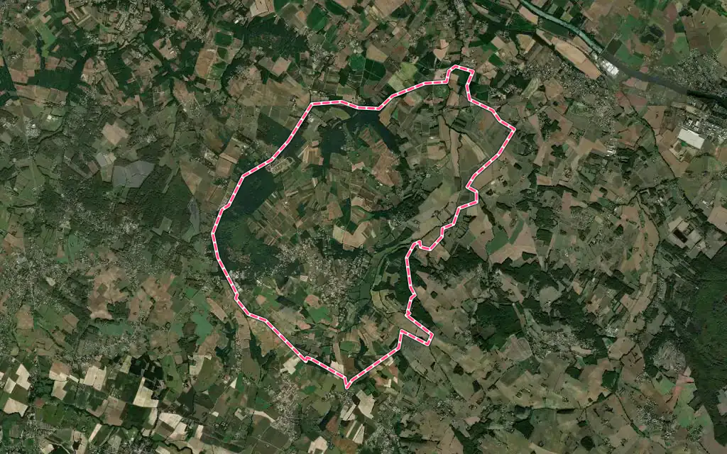 Vue satellite de Vacquiers avec ses contours administratifs