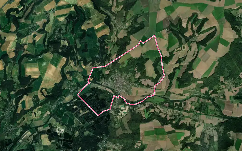 Vue satellite de Vailly-sur-Aisne avec ses contours administratifs