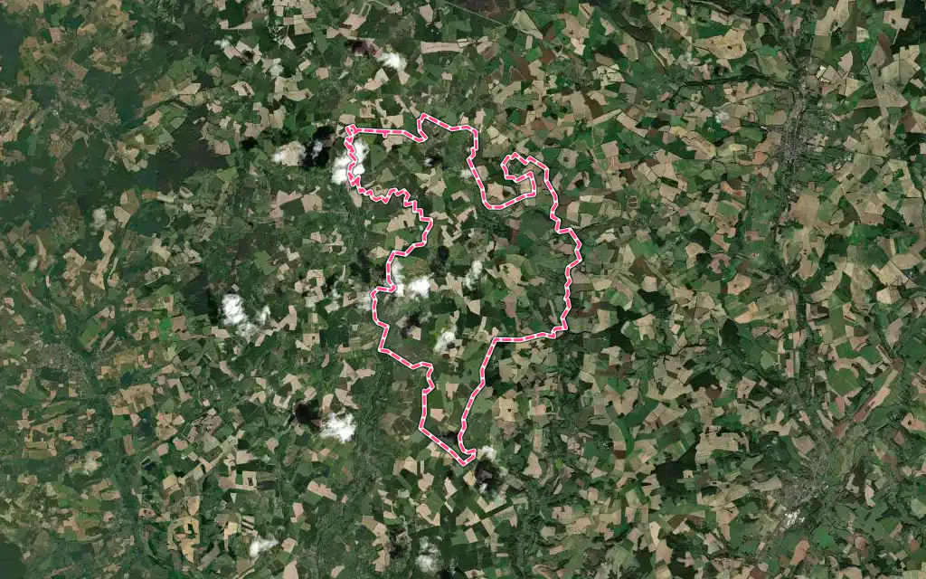 Vue satellite de Val-d'Étangson avec ses contours administratifs