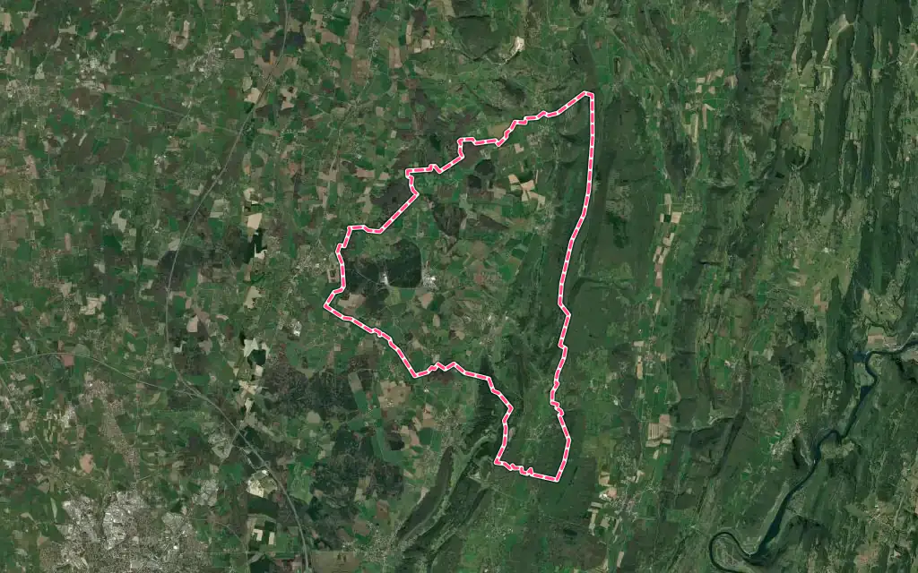 Vue satellite de Val-Revermont avec ses contours administratifs