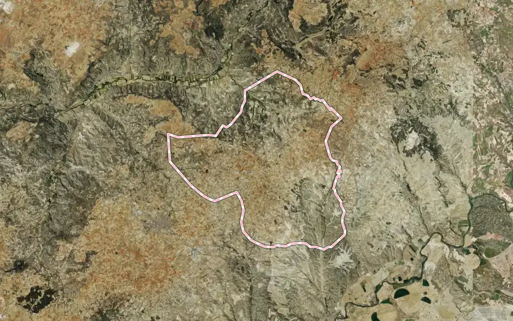 Vista satélite de Valdaracete con su contorno administrativo