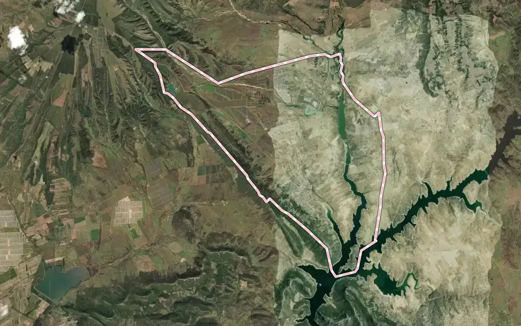 Vista satélite de Valdecaballeros con su contorno administrativo