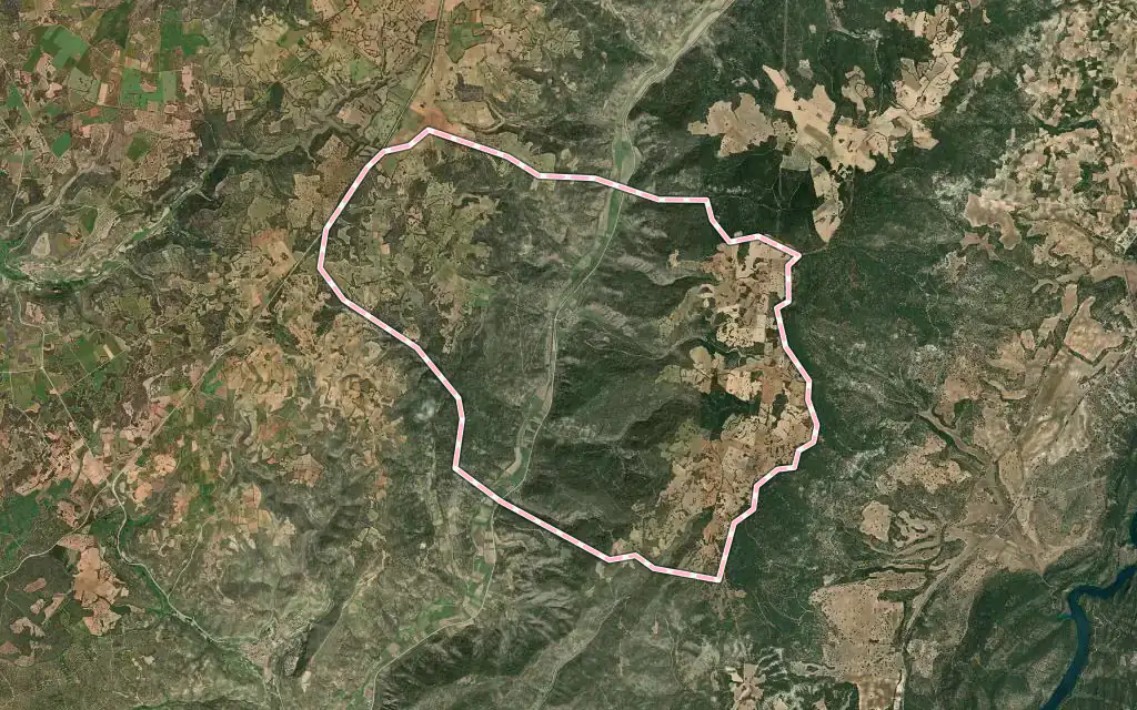 Vista satélite de Valdeconcha con su contorno administrativo