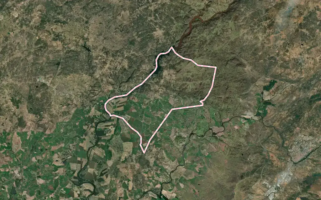 Vista satélite de Valdeobispo con su contorno administrativo