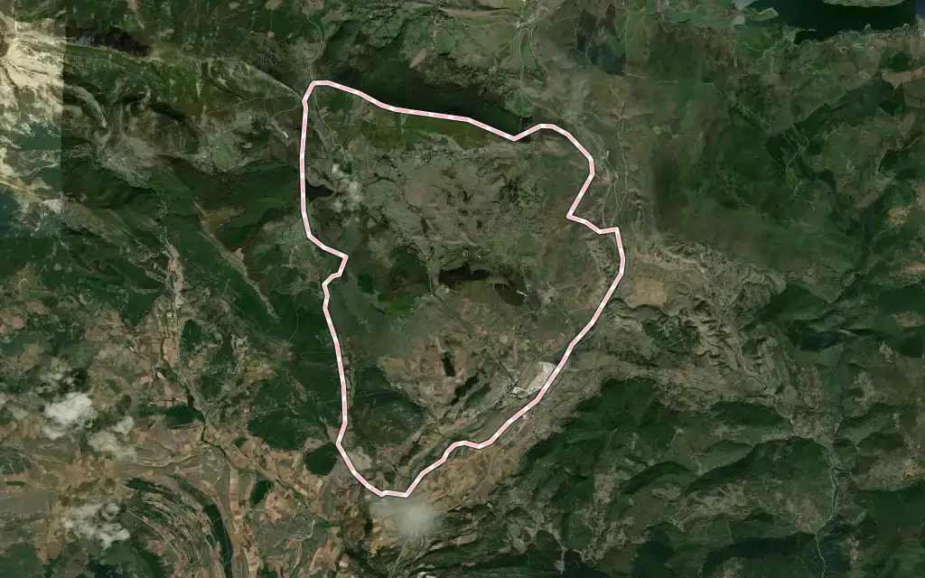 Vista satélite de Valdeolea con su contorno administrativo