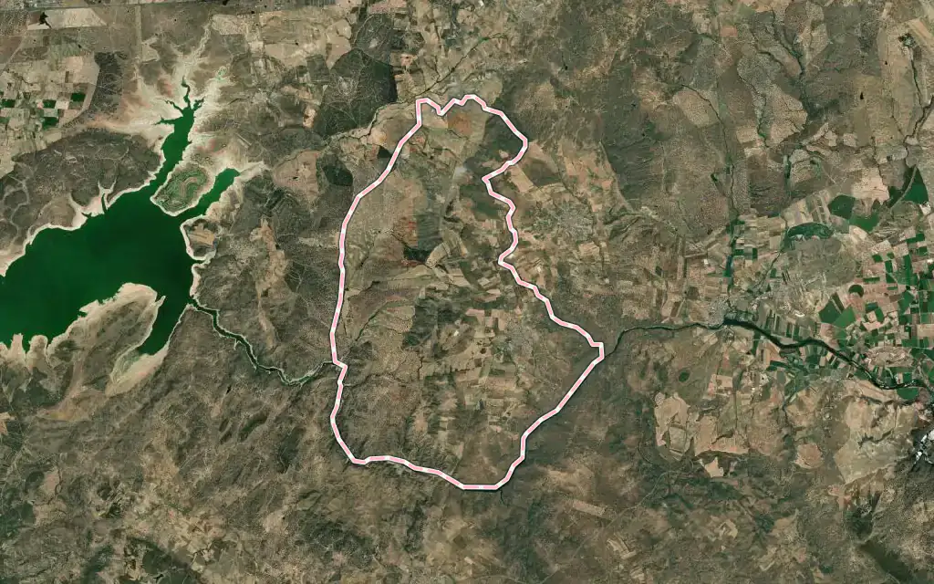 Vista satélite de Valdeverdeja con su contorno administrativo