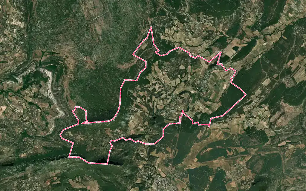 Vue satellite de Valflaunès avec ses contours administratifs