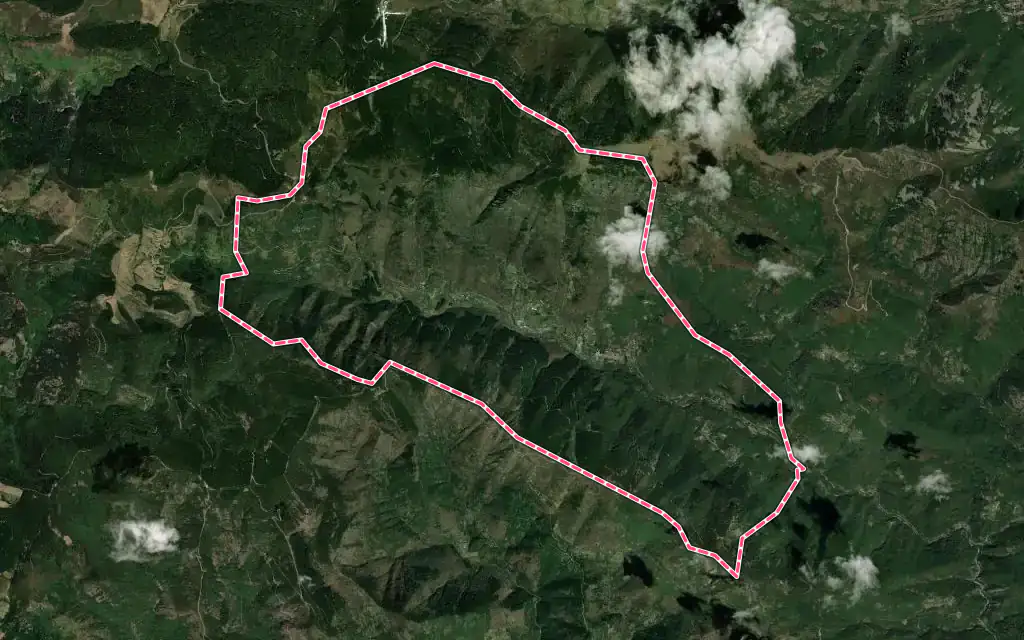Vue satellite de Valgorge avec ses contours administratifs